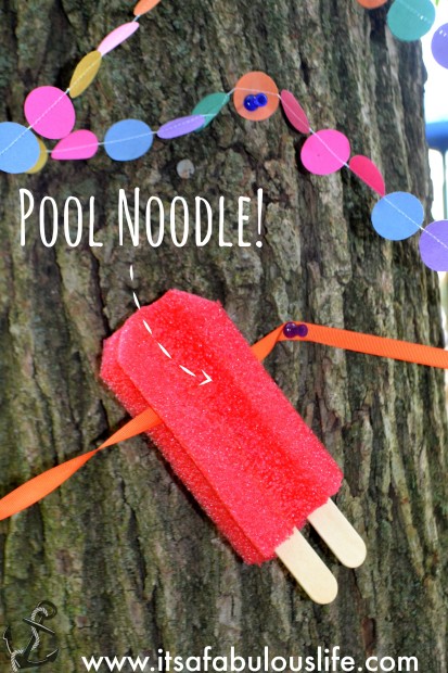 Turn a pool noodle into popsicle garland!  ♥
