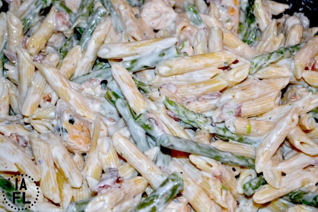 Skinny Bacon, Chicken, and Asparagus Penne Pasta Recipe 
