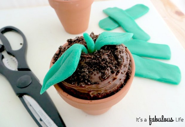 Candy Sprout Dirt Cupcakes - Earth Day Treat