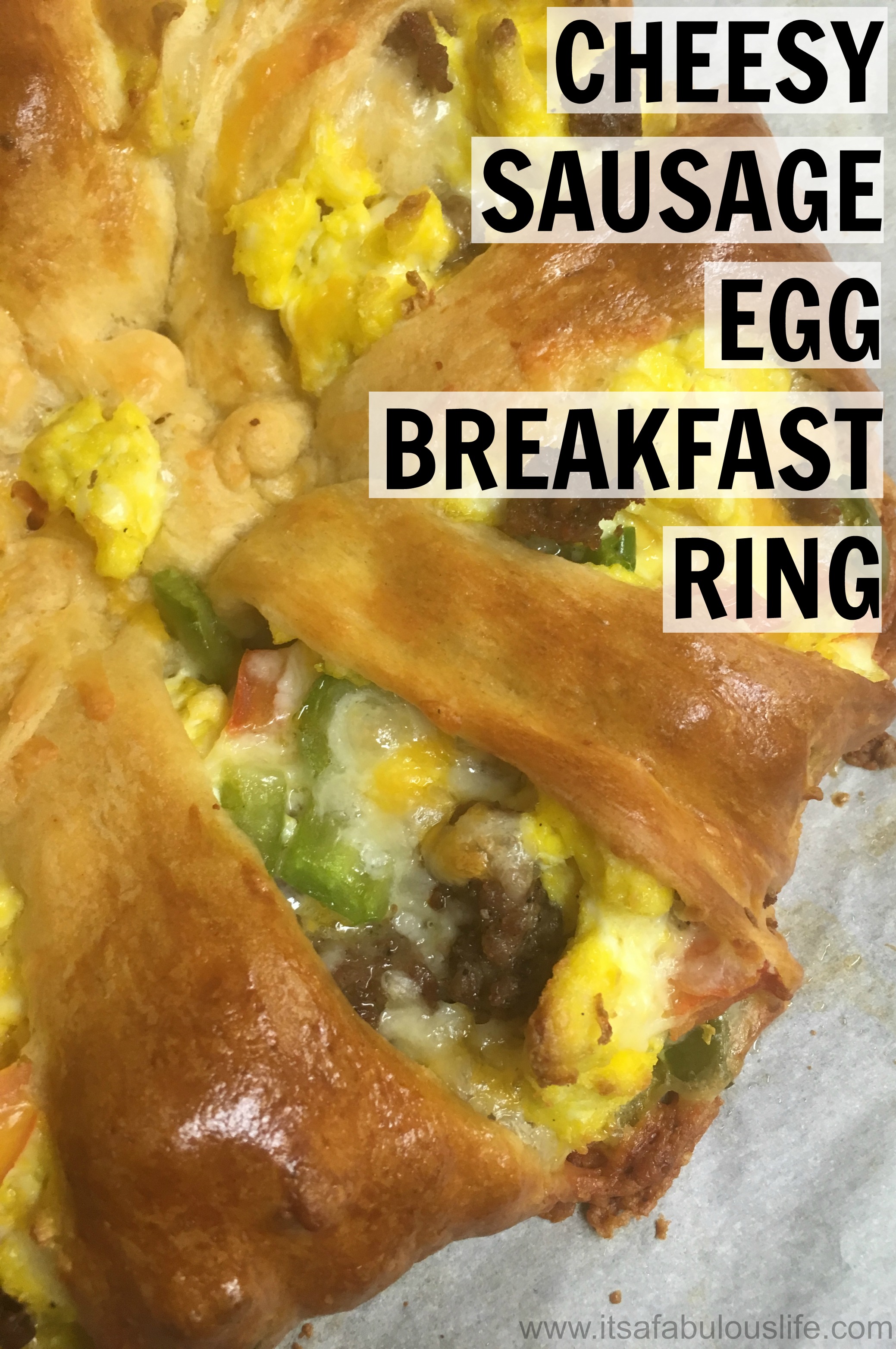 Cheesy Sausage Egg & Veggie Breakfast Ring Recipe